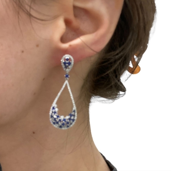 14k White Gold Blue Sapphire & Diamond Chandelier Teardrop Earrings. - Picture 4 of 4